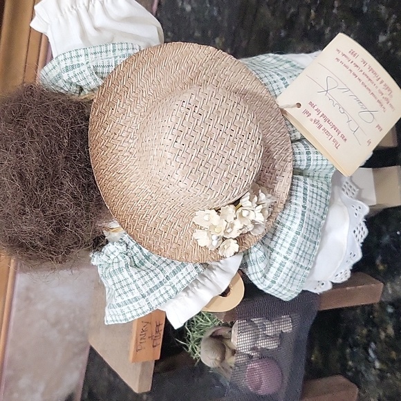 Lizzie High's 1992 "Annie Bowman With Rabbit Cage and Tag - Picture 5 of 11